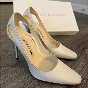 Manolo Blahnik Cream Heels